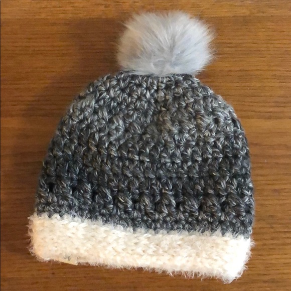 Winter Gray Variegated Crochet Hat W/Pom Pom - Picture 4 of 4